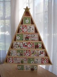 Calendrier Avent Fabriquer Sapin Bois Boites Carton Decorees Etoile Doree Calendrier Ave Calendrier De L Avent Calendrier De L Avent Bois Calendrier De L Avant