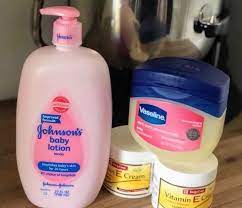 How To Make The Diy Dry Winter Skin Remedy Blowing Up The Internet Winter Dry Skin Remedies Dry Skin Remedies Winter Skin Remedies