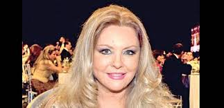 جورجينا رزق فاتنة السياسيين كان جمال جورجـينا رزق من النوع الساحر، وكذلك كانت شخصيتها، ففـ.ـتن بها واحد من رؤساء الولايات المتحدة الأمريكية ووزير سوري ومنـ.ـاضل فلسطيني وثلاثة مطربين من. Ø¬ÙˆØ±Ø¬ÙŠÙ†Ø§ Ø±Ø²Ù‚ ØªØ¹Ù„Ù† Ù‡Ø§ØªØ§Ù† Ø§Ù„ØµØ¨ÙŠØªØ§Ù† Ø§Ø³ØªØ­Ù‚ØªØ§ Ù„Ù‚Ø¨ Ù…Ù„ÙƒØ© Ø¬Ù…Ø§Ù„ Ù„Ø¨Ù†Ø§Ù† Ù†Ø³ÙˆØ© ÙƒØ§ÙÙŠÙ‡
