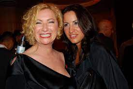 ***gabi decker & friends*** do. Gabi Decker Friends Die Entertainerin Sammelt Spenden Fur Die Regenbogenvilla