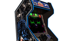 En galaxiga, te enfrentarás a un sinfín de enemigos de la galaxia. La Recreativa Original De Star Wars Vuelve Delicia Retro Para Tu Sala De Juegos