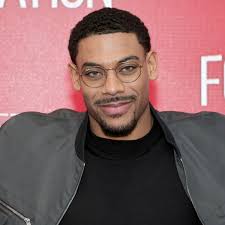 Lion King' Star Rumored to Be In Talks For Next James Bond