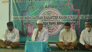 Check spelling or type a new query. Smk 1 Pasuruan