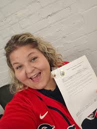 Yesterday evening, Sylvia Utley-May, 9-1-1 Communications Administrator  presented the 4th Employee of the Quarter 2017 with her certificate and  Yeti mug. Please take this time to congratulate our winner, Amanda Penny!  Amanda