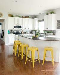 How do i paint my kitchen cabinets? What S The Best Way To Do Chalk Paint Kitchen Cabinets How To