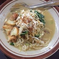 Penulis beberapa kali mencicipi mie ayam. Photos At Bakmie Jowo Pak Doel Noemani Diner