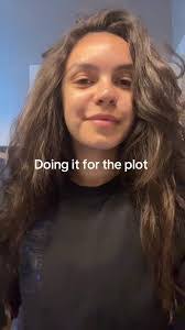 Alyssa Schuetz's Instagram, Twitter & Facebook