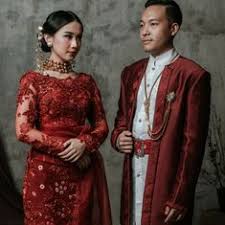 Jul 21, 2019 · cukup sekian informasi tentang tema acara halal bihalal yang bisa kamu simak pada postingan kali ini. Prewedding Bertema Klasik Indonesia Yang Penuh Gaya Bridestory Blog