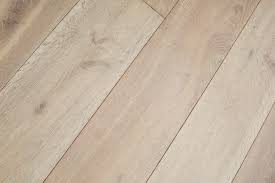 If you plan on using stains on the darker end of the spectrum, you might not notice any real difference at all. American Oak Vs European Oak Key Differences The New Reclaimed Flooring Company