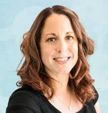 Michelle Caton's Instagram, Twitter & Facebook