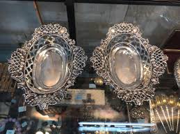 This piece is marked #4665.the dish measures 1 x 5 1/4 in diameter and weighs 1.77 troy ounces. Pair Of 1903 Antique Sterling Silver Candy Dishes Vintage Collectibles Vintage Collectibles On Carousell