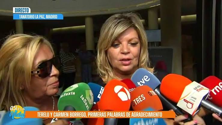 Terelu Campos y Carmen Borrego "Vosotros habeis perdido a una de la mas  grades profesionales de este pais pero nosotros hemos perdido a nuestra  madre"
