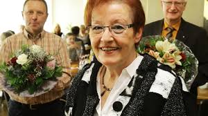 Zum Abschied gibt es ein Herz für Barbara Herzig