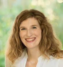 Anna Little's Instagram, Twitter & Facebook