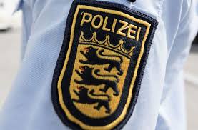 Das regelpensionsalter ist für männer 65 jahre, für frauen 60 jahre. Zu Jung Fur Den Ruhestand Baden Wurttembergs Polizisten Arbeiten Langer Baden Wurttemberg Stuttgarter Nachrichten
