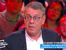 Video Jean Michel Cohen Dezingue Son Confrere Michel Cymes A L Hopital Tout Le Monde Dit Du Mal De Luit Michel Jeans Et Le Monde