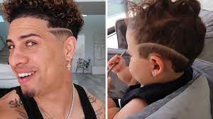 Wenn ergebnisse zur automatischen vervollständigung angezeigt werden, verwenden die pfeile nach oben und unten, um sie dir anzusehen und sie auszuwählen. Austin Mcbroom Gave Steel His Look For A Day Steel New Hair Cut Just Like Dad Youtube
