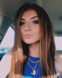 Kassie Harris's Instagram, Twitter & Facebook