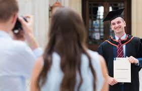 University of nottingham malaysia has around 5,000 students and around 700 teaching and administrative staff from all over the world. Graduation The University Of Nottingham