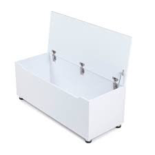 Many times, the trunk is ordained with sculpted wood on the bottom and is intended to be kept in living quarters so that extra covers are readily available for guests. Wooden Storage Trunk Blanket Chest Home Garden Furniture Treasure Chest