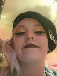 Hello, I'm Effie and something to know about me is