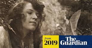 Cottingley Fairies fake photos to go under the hammer
