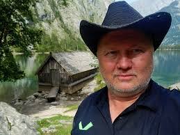 Ross Amico's Instagram, Twitter & Facebook