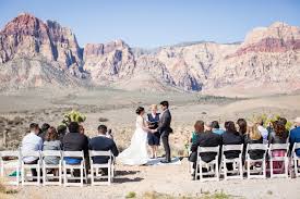 Red Rock Canyon Overlook Las Vegas Wedding And Elopement Photo Taylored Photo Weddings Permit Vegas Wedding Las Vegas Weddings Las Vegas Wedding Ceremony