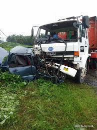 Anda semua kini dapat menempah kereta sewa yang paling murah di seluruh tawau melalui whatsapp. Lelaki Maut Proton Wira Dipandu Bertembung Lori Di Tawau Sabah Post