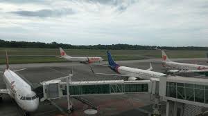 Maybe you would like to learn more about one of these? Tolak Maskapai Asing Layani Penerbangan Domestik Warga Sukoharjo Ini Ungkap Kekhawatirannya Tribun Solo