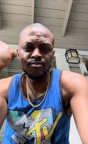 Derrick Simms's Instagram, Twitter & Facebook