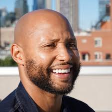 Damon Wayans says he's officially done with stand-up comedy—for good! 🎤😳  He opens up about his decision and what led him to walk away from the  stage. Tap in to hear his