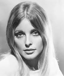 Minnesstund för Sharon Tate på 55-årsdagen av hennes död : r/popculturechat