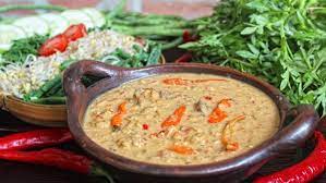 Meskipun masih tergolong kota kecil, namun boyolali mempunyai banyak keunikan tempat wisata alam dan makanan khasnya. Sambal Tumpang Khas Boyolali Merahputih