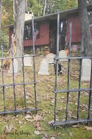Millions of people spend thousands of dollars on halloween decorations for their home and yard. Diy Outdoor Halloween Decorations Make A Halloween Graveyard