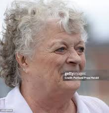 49 Barbara Ouellette Photos & High Res Pictures