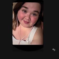 looking for more friends, I'm a 27 year old single mom of two and while I  tend to be more introverted, I would love to see if I can find someone to