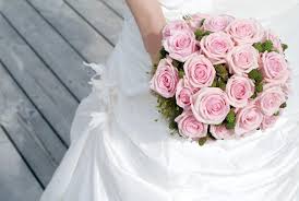 Die schönsten artikel und beste beratung bekommen sie in unserem geschäft oder besuchen sie unseren webshop! Farbenfroh Brautstrauss Trends Im Sommer 2014 Hochzeit Com