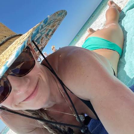 Hot Mom Summer beach trip was a major success! Laughed until my eyes watered multiple times. And the Dads kept all the kids alive while we were away. Wins all around 🏅