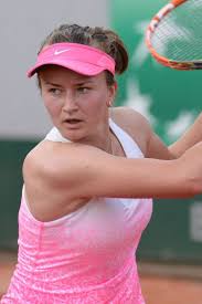 „slíbil jsem báře, že ji dostanu do elitní světové stovky, ale ať je trpělivá a netlačí na pilu. Barbora Krejcikova Jogadores De Tenis
