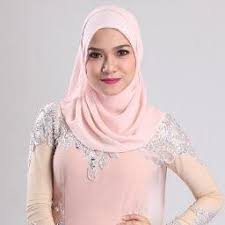 We will also look at who is ruhainies farehah, how she become famous, ruhainies. Ruhainies Farehah Anis2562 Twitter