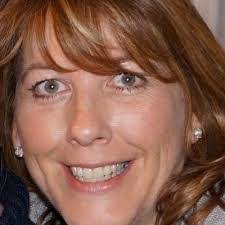 Tara Winger's Instagram, Twitter & Facebook