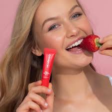 Amazon.com : MCoBeauty Glow Lip Balm, Berry, Nourishing Tint for Luscious  Lips, Vegan, Cruelty Free Cosmetics : Beauty & Personal Care