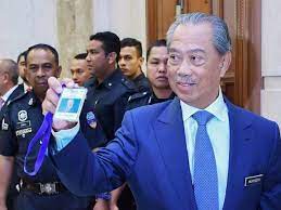 Efdalzâde ile muhyiddin ahaveyn ise molla lutfî'den rahatsızlık duydukları halde fetvayı onaylamamışlardır. Muhyiddin Terbaik Kerana Semangat Kental Banyak Pengalaman