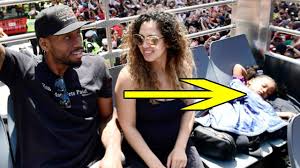 Kawhi leonard married, bio, girlfriend, net worth, salary, career, daughter, instagram, age. Kawhi Leonard S Daughter So Bored At Raptors Parade She Fell Asleep Youtube