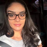 Elizabeth Rizk's Instagram, Twitter & Facebook