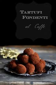 Una volta pronto, il dolce sarà arricchito con deliziosa farcia realizzata con cioccolato, latte condensato e. Tartufi Fondenti Al Caffe Zagara E Cedro