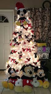 The events of the film take place during the second season of disney's house of mouse. Mickey Mouse Para Arbol De Navidad Novocom Top