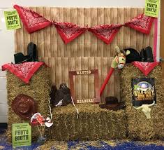 Scholastic Saddle Up And Read Book Fair Western Photo Booth Fall 2017 Western Theme Party Western Photo Booths Photo Booth