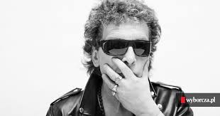 Most of the lead vocals are done by panasewicz, and occasionally by borysewicz. Janusz Panasewicz Dlaczego Lady Pank Od Nowa Nagralo Swoja Pierwsza Plyte